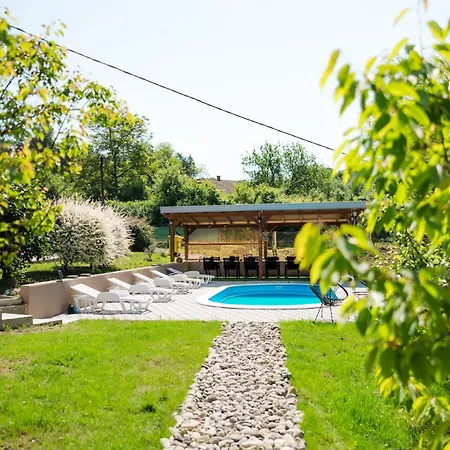 Forest Pool Zelena Oaza Casa vacanze